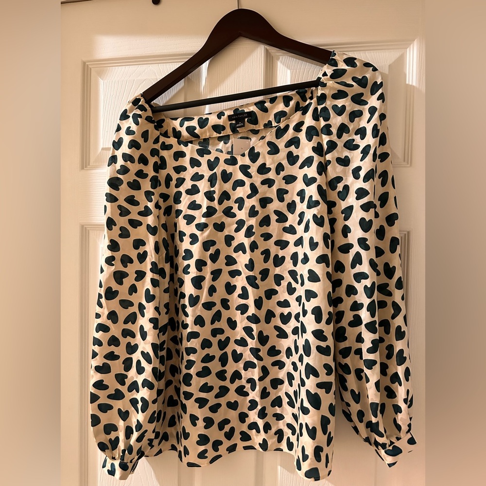 And Taylor shirt